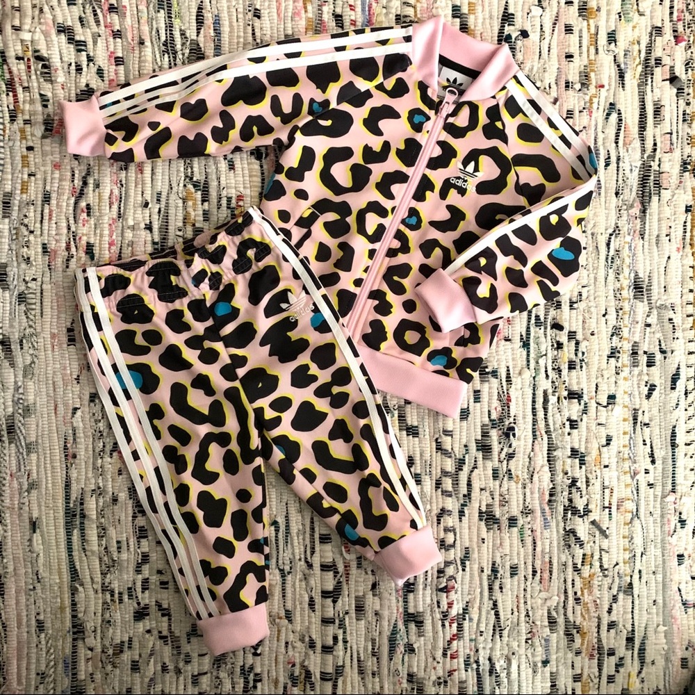 NWOT Girls Adidas Pink Leopard Print 2pc Tracksuit